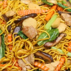 Fried Yellow Noodle with Vegetable